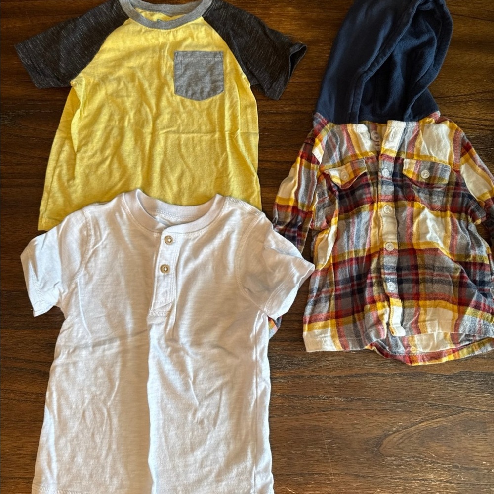 Boys 3t Wonder Nation Hooded Flannel & 2 Garanimals T-Shirts